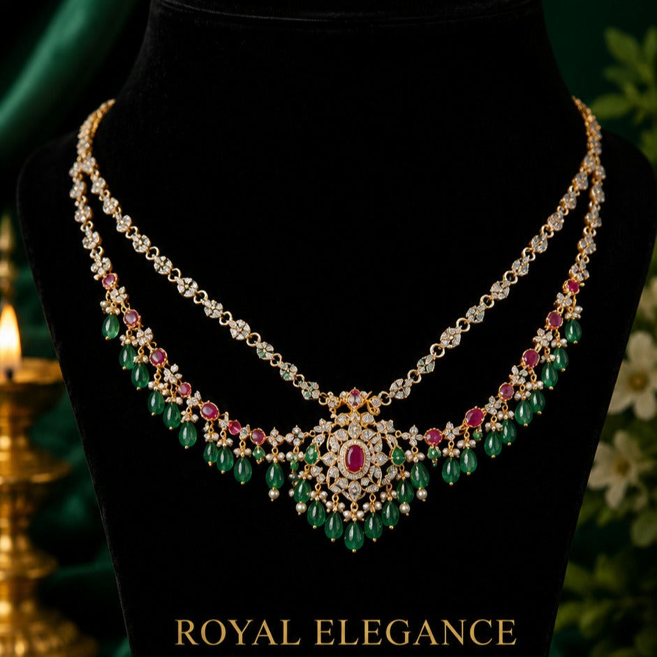 Gold and emerald necklace