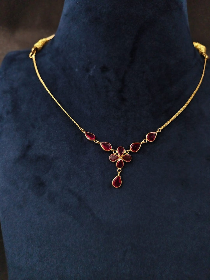 Ruby Flower Dollar Chain | 22K · 2.28 g