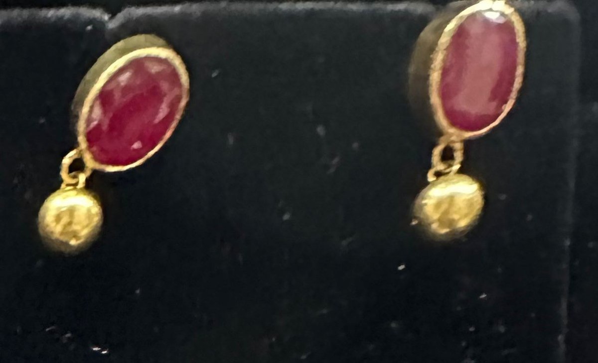 22K Gold Kammalu (Ear Studs) – 6.178 g