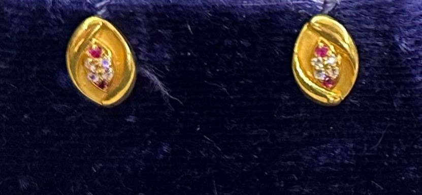 22K Gold Kammalu (Ear Studs) – 2.707 g