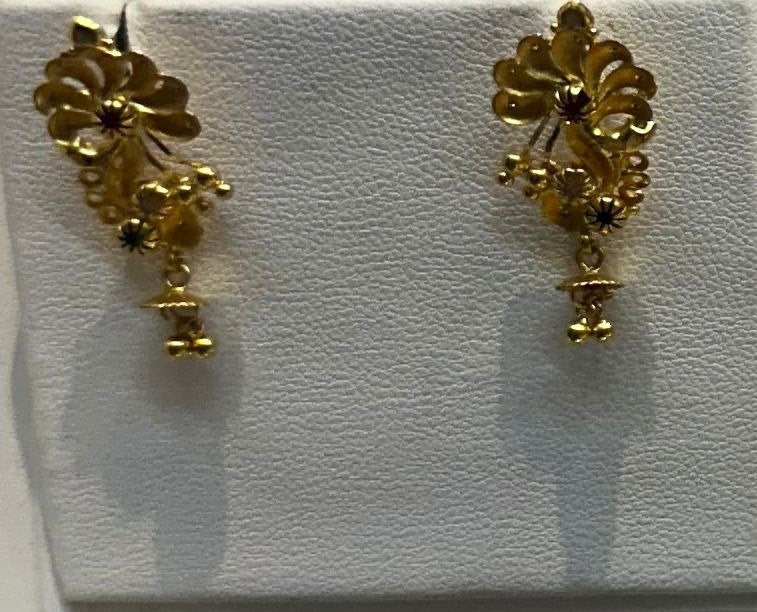 22K Gold Kammalu (Ear Studs) – 3.313 g