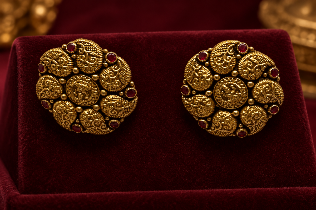 22K Gold Kammalu (Ear Studs) – 5.000 g