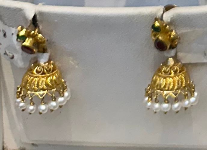 22K Gold Jhumkas – 5.694 g