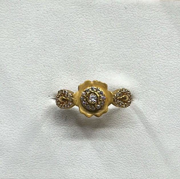 22K Gold Ladies Ring – 2.946 g