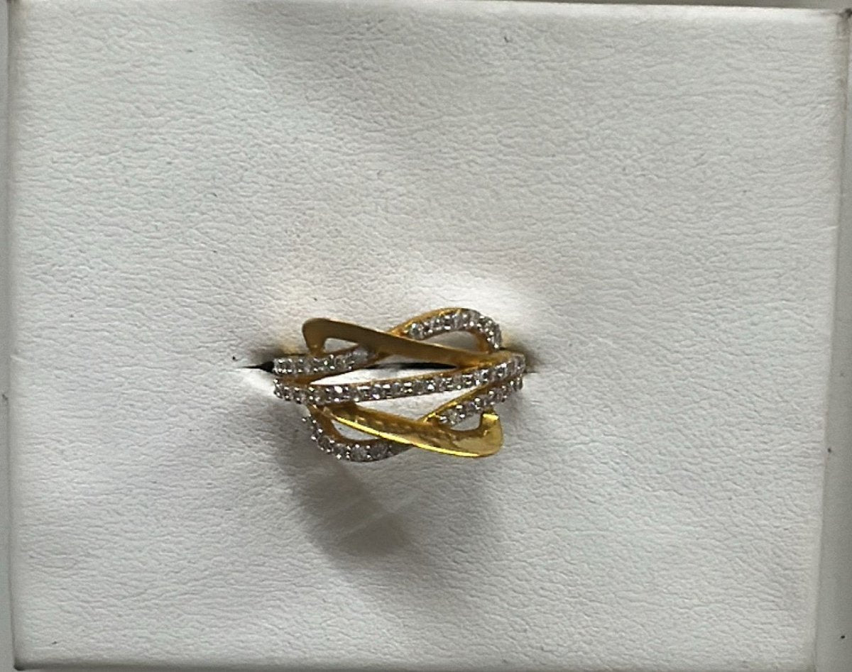 22K Gold Ladies Ring – 3.539 g