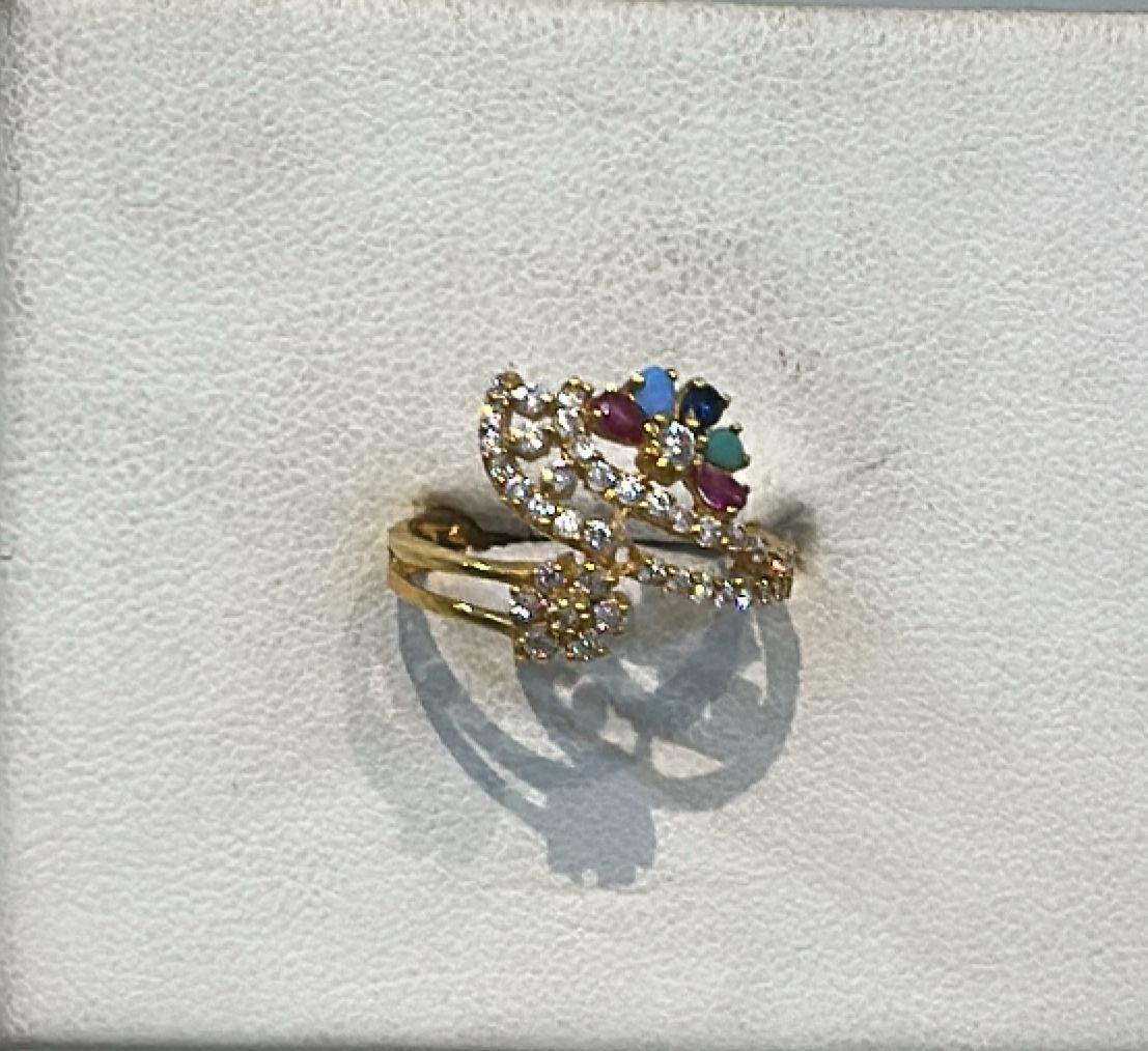 22K Gold Ladies Ring – 3.093 g