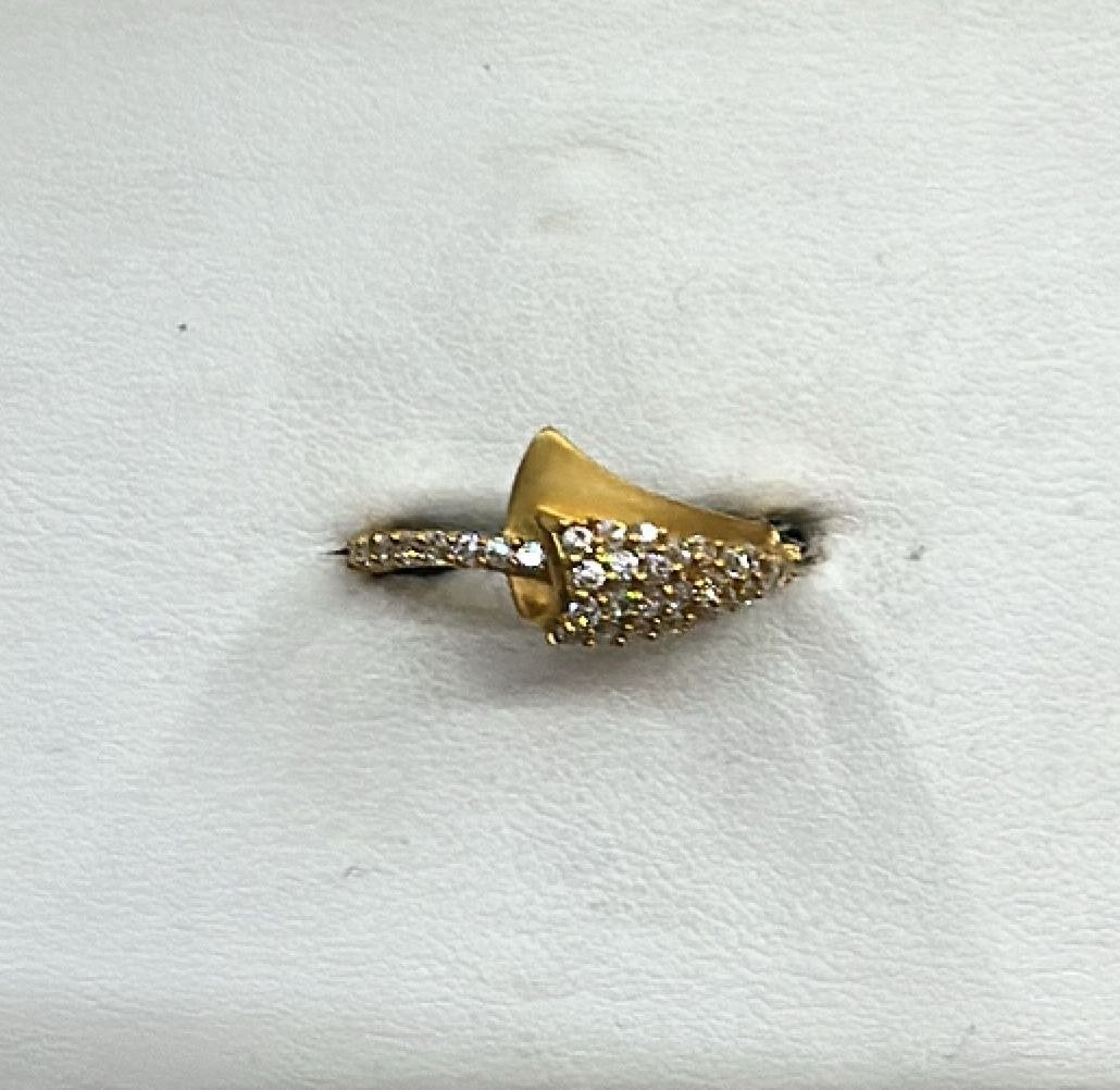 22K Gold Ladies Ring – 2.950 g