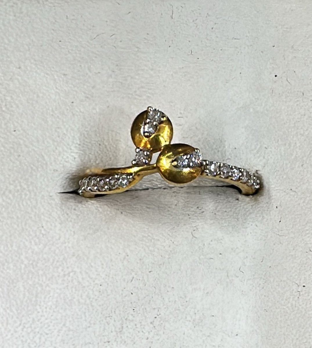 22K Gold Ladies Ring – 1.967 g